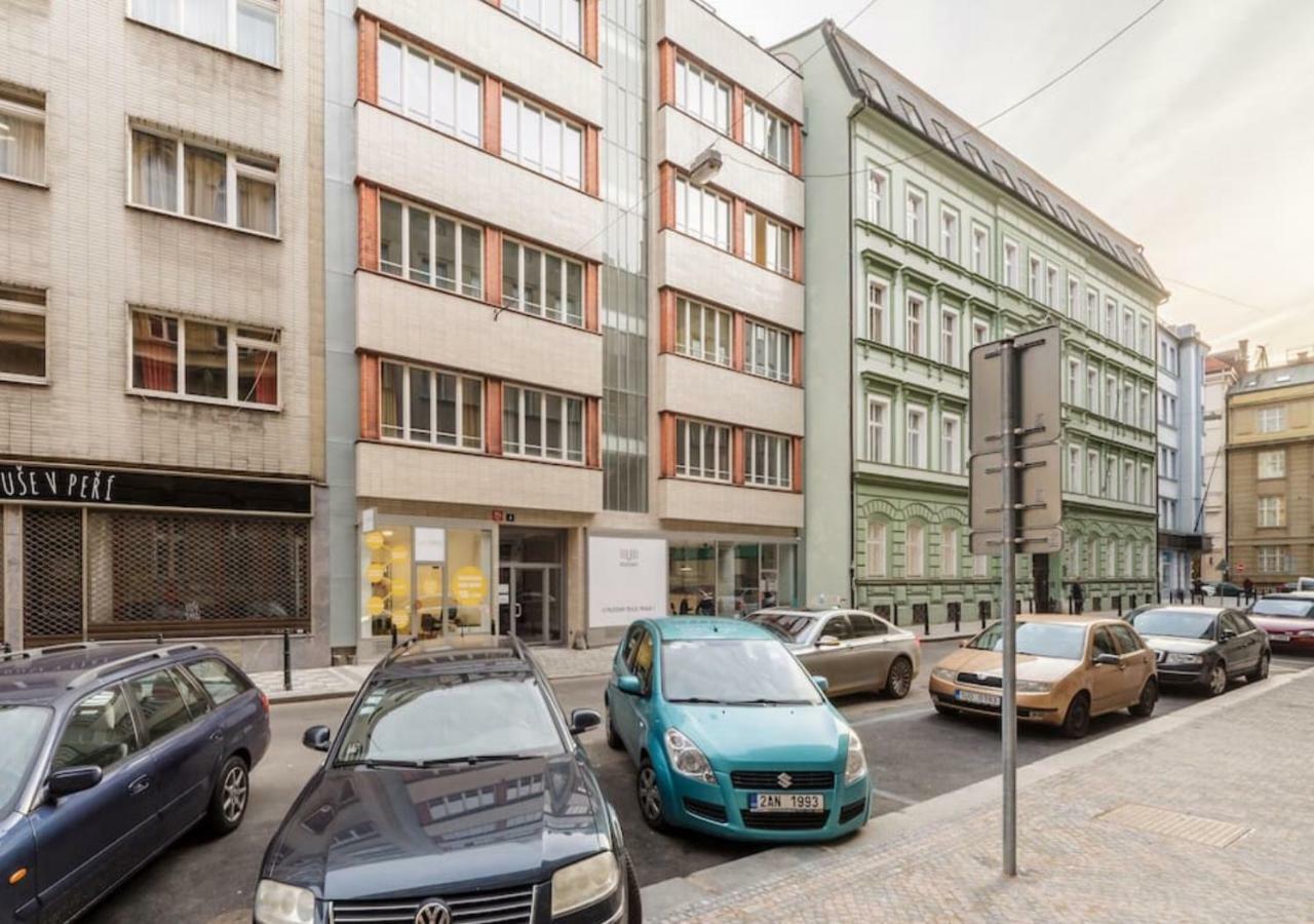 Apartament Crown Praga